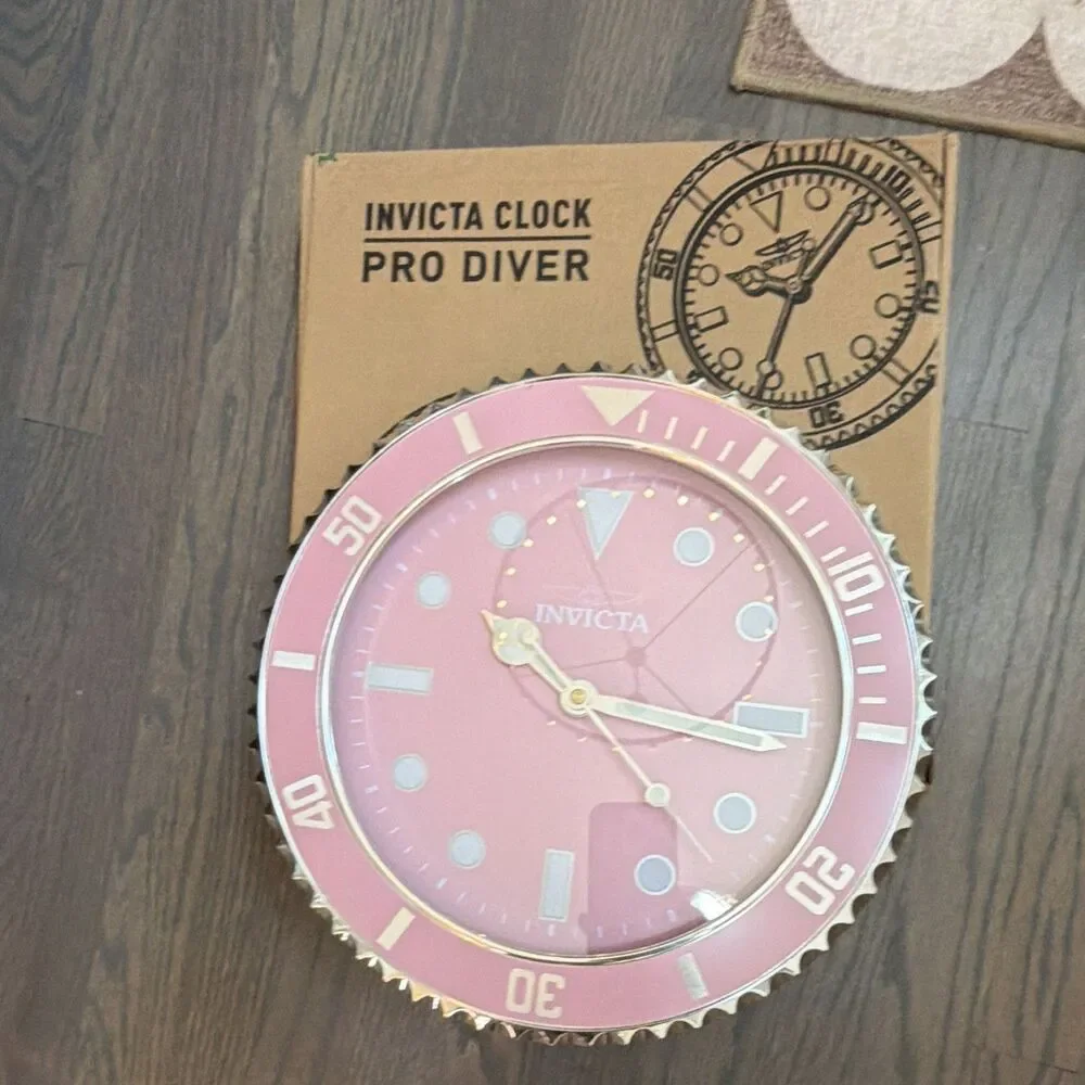 Invicta new box